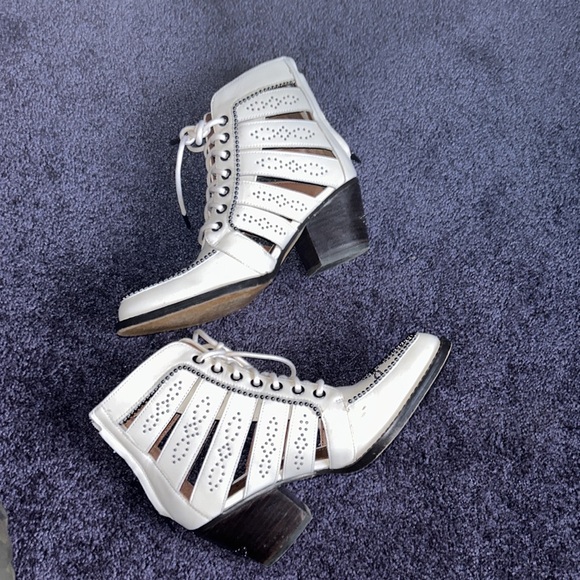 Coach zip up western boots size 6 - Picture 10 of 10